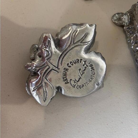 Set of Two Arthur Court Napkin Holders - Picture 6 of 9